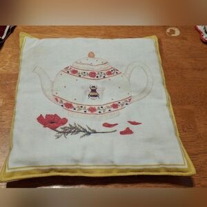 alice's cottage cotton flour sack pillow please see Pics For stains